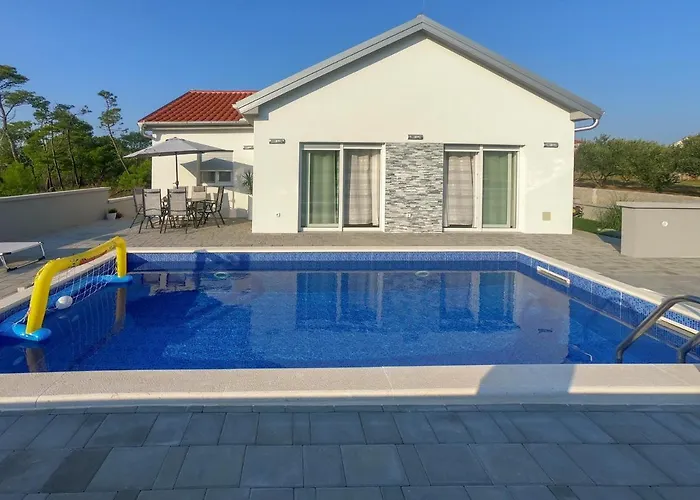 Seaside Luxury With A Swimming Pool Privlaka, Zadar - 18508 Villa *